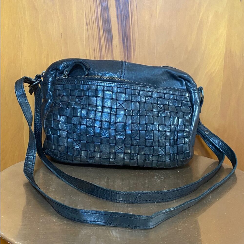 Rugged Hide Australia 100% Black Leather Bag Woven 11”x6”x4” w/ 16” Drop